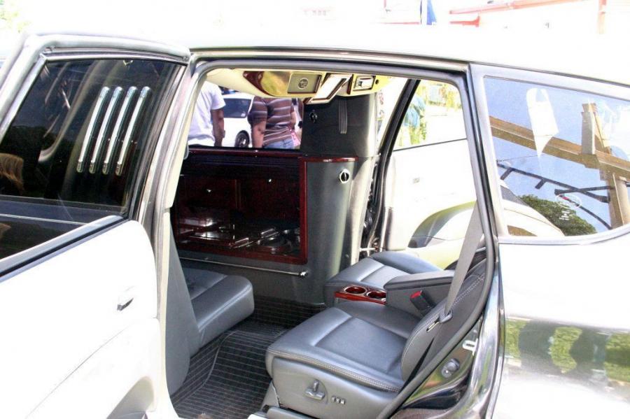  Subaru Tribeca Stretch Limousine 2007 года  (фото 7 из 8)